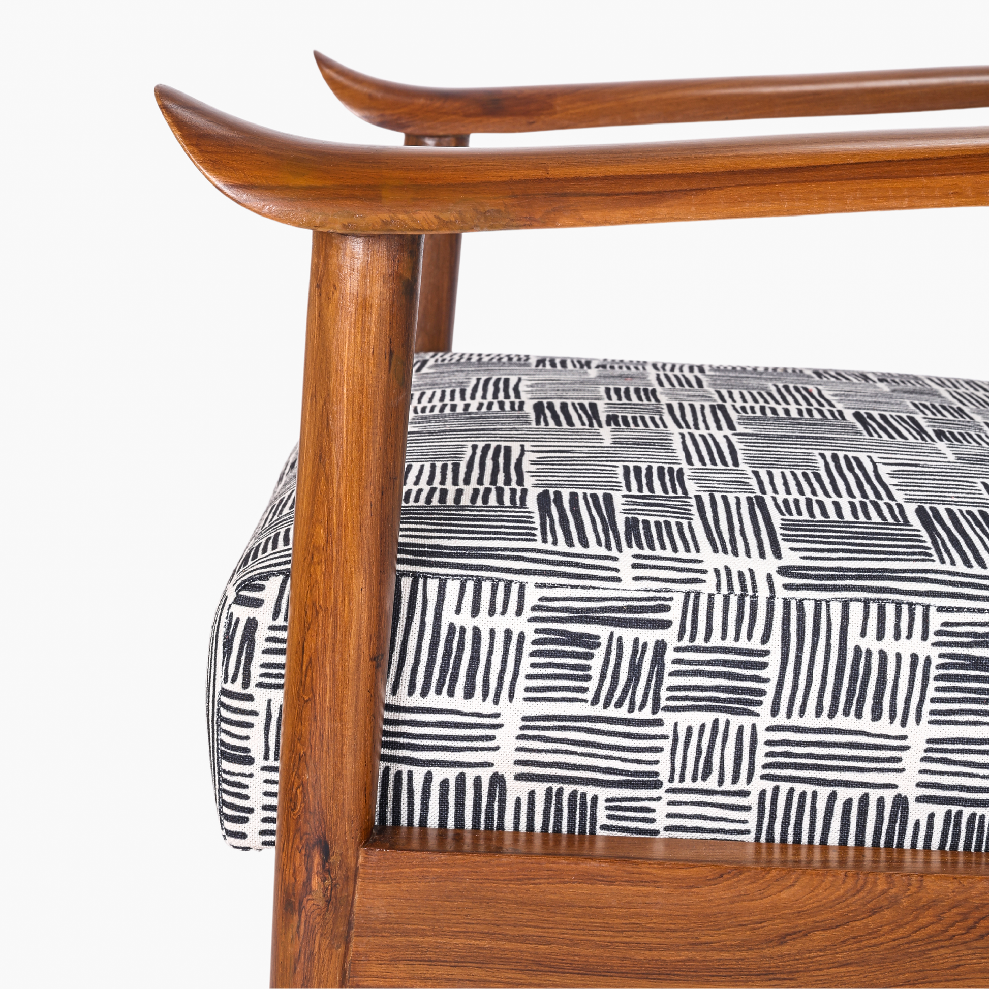 Juno wooden lounge chair handcrafted in teakwood by Bluedot Design – armrest detail